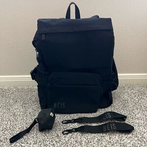 BEIS The Ultimate Diaper Backpack Black + fanny pack + fold out changing mat